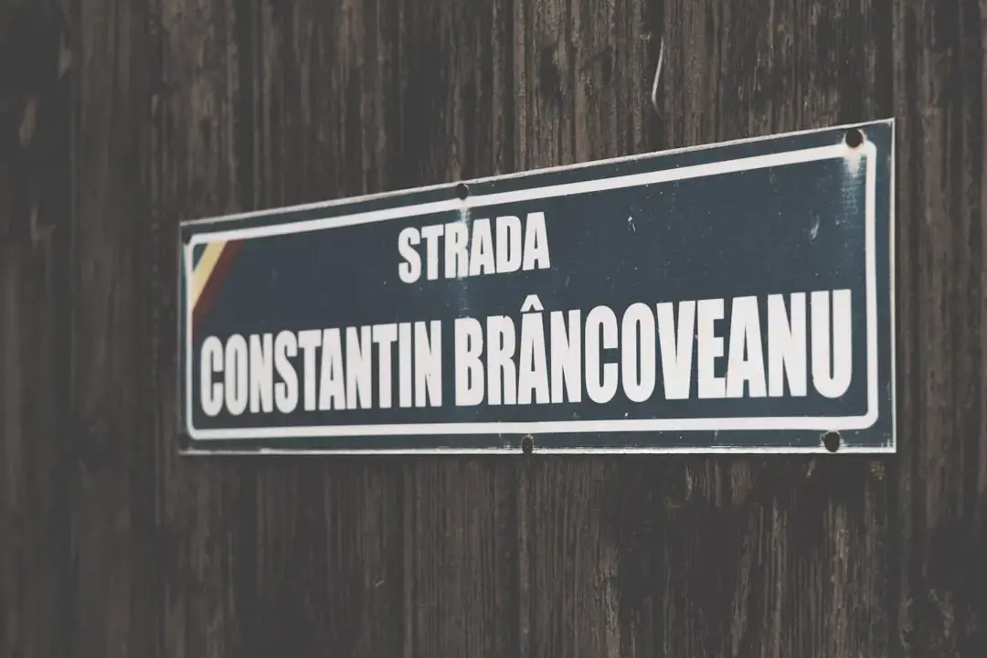 Construiește-ți singur canapeaua-balansoar perfectă pentru grădină