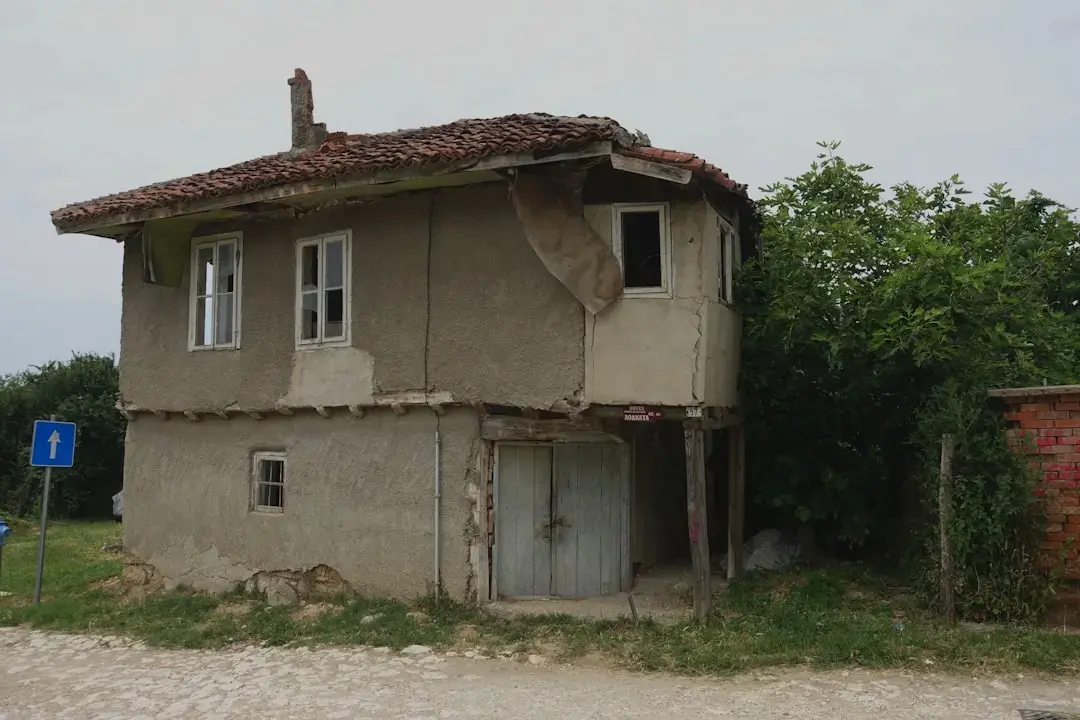 Piața imobiliară, sub presiune: Costurile mari sufocă sectorul construcțiilor