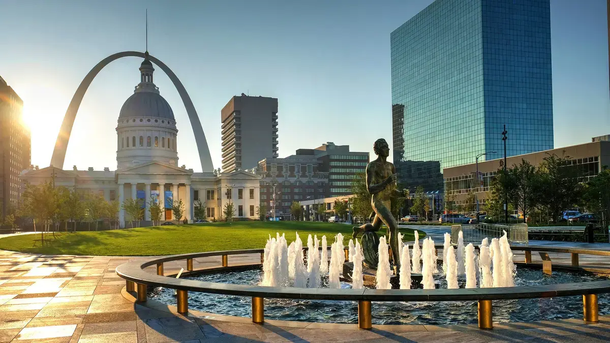 Programul Midwest: Artiștii cumpără case, revitalizează comunități