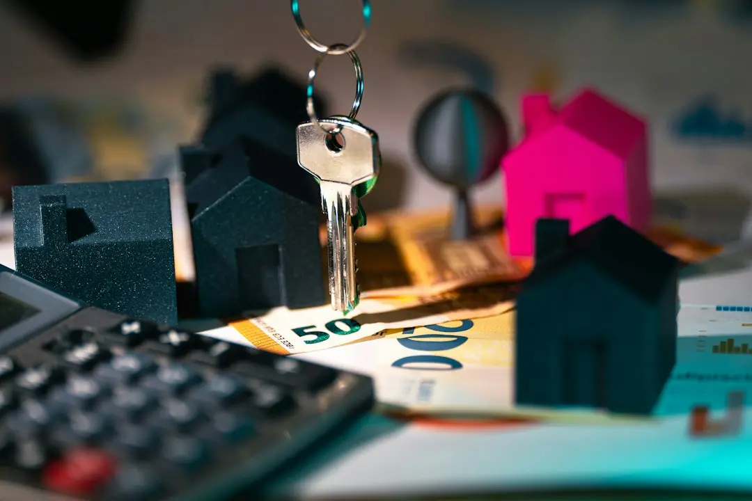 Asigurările imobiliare: Noua povară care sufocă profiturile proprietarilor de apartamente