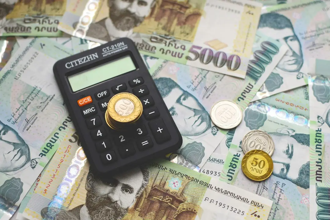 Creșterile ratei Fed și investitorii imobiliari: ce schimbări se așteaptă până la sfârșitul anului