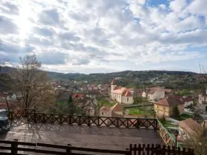 Cum să alegi terenul potrivit lângă Sibiu pentru casa ta și ce verifici înainte de cumpărare