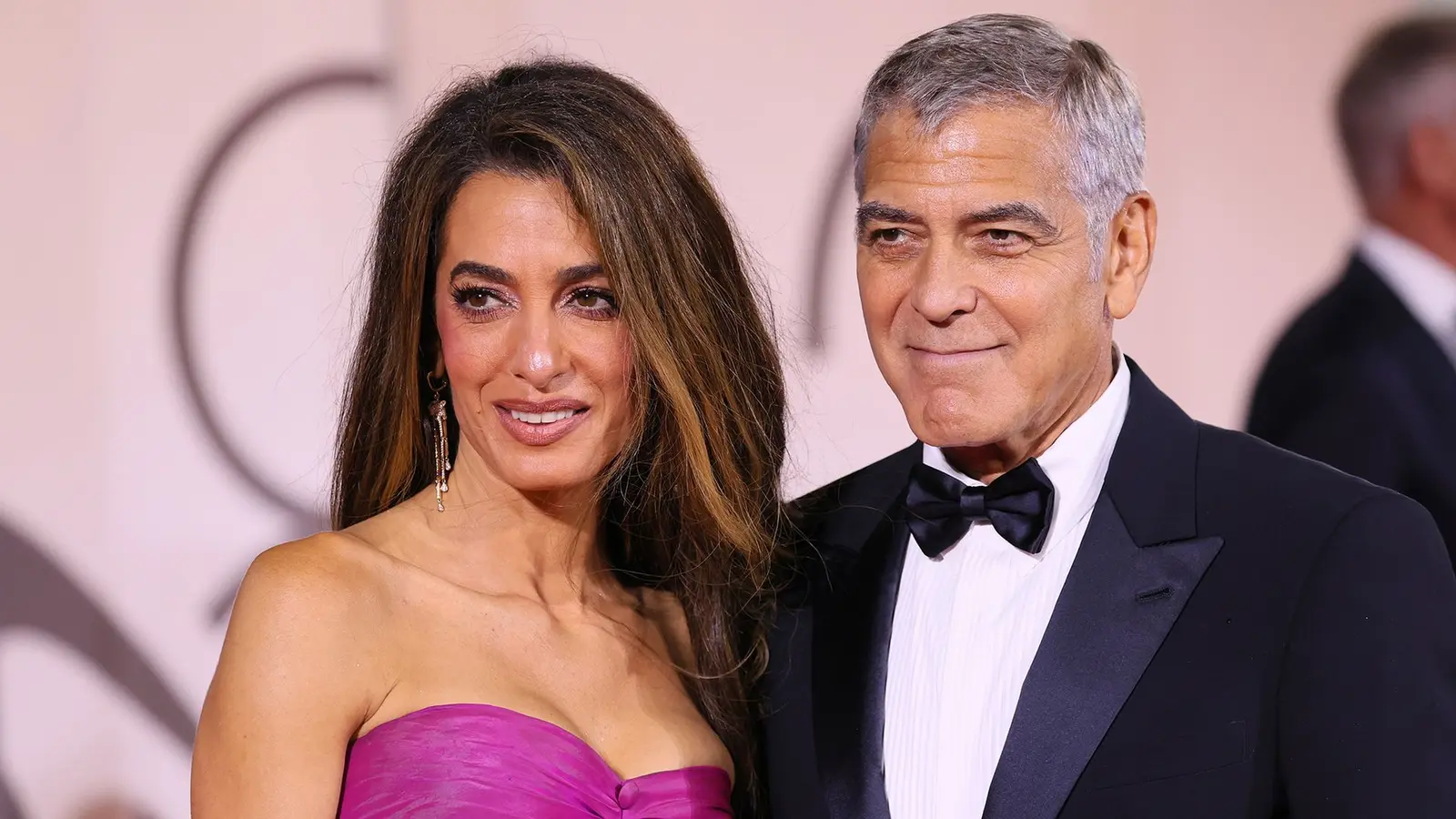 Cum să amenajezi o grădină în stilul romantic al lui George și Amal Clooney
