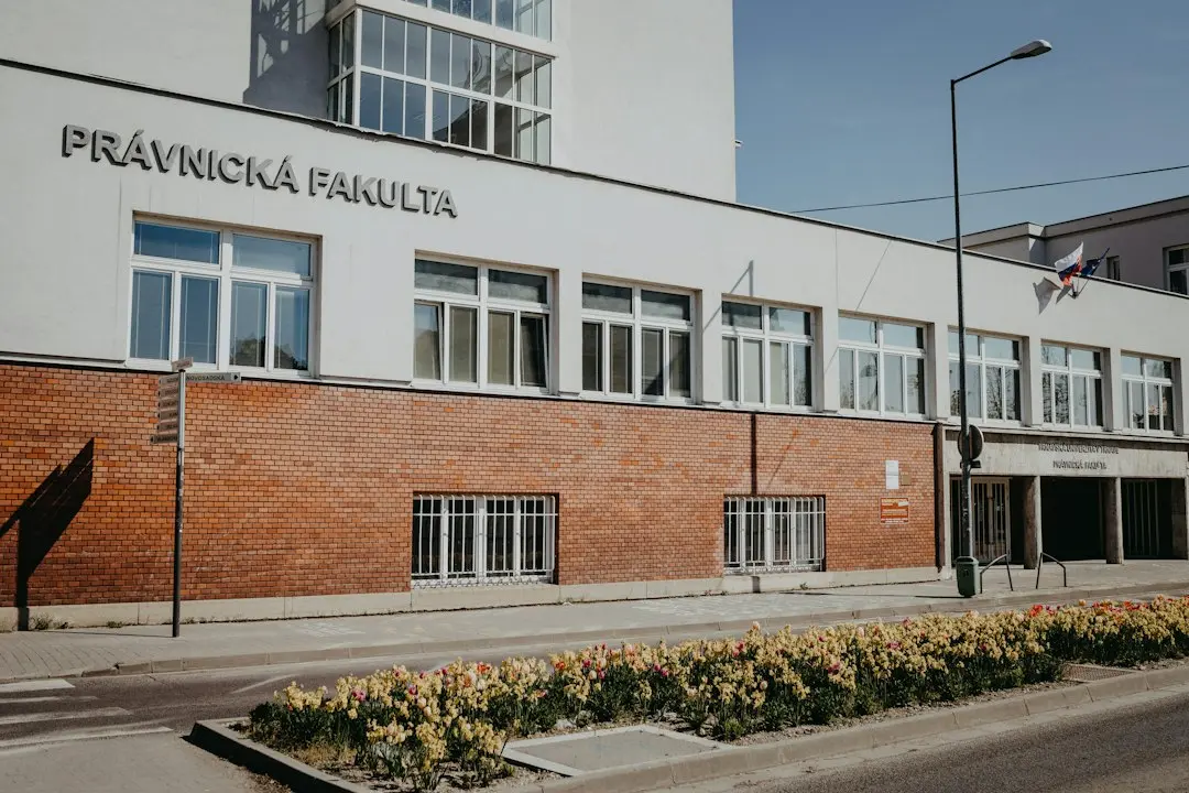 Cum să finanțăm adaptarea casei pentru bătrâni