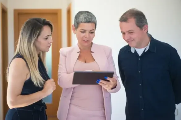 Investiția în proprietăți: de ce un agent imobiliar profesionist contează