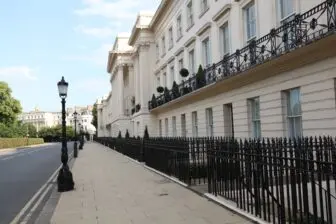 Prețurile imobiliare de lux în Londra centrală continuă să scadă, cumpărătorii câștigă teren